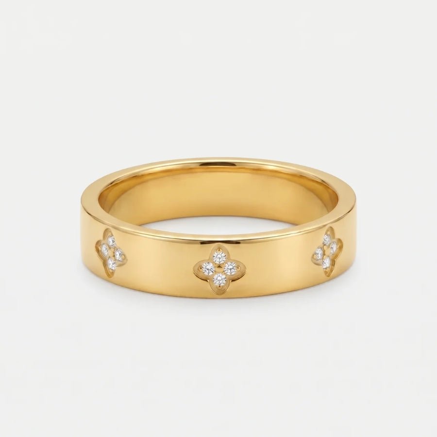 Clover Ring in 18K gold or sterling silver