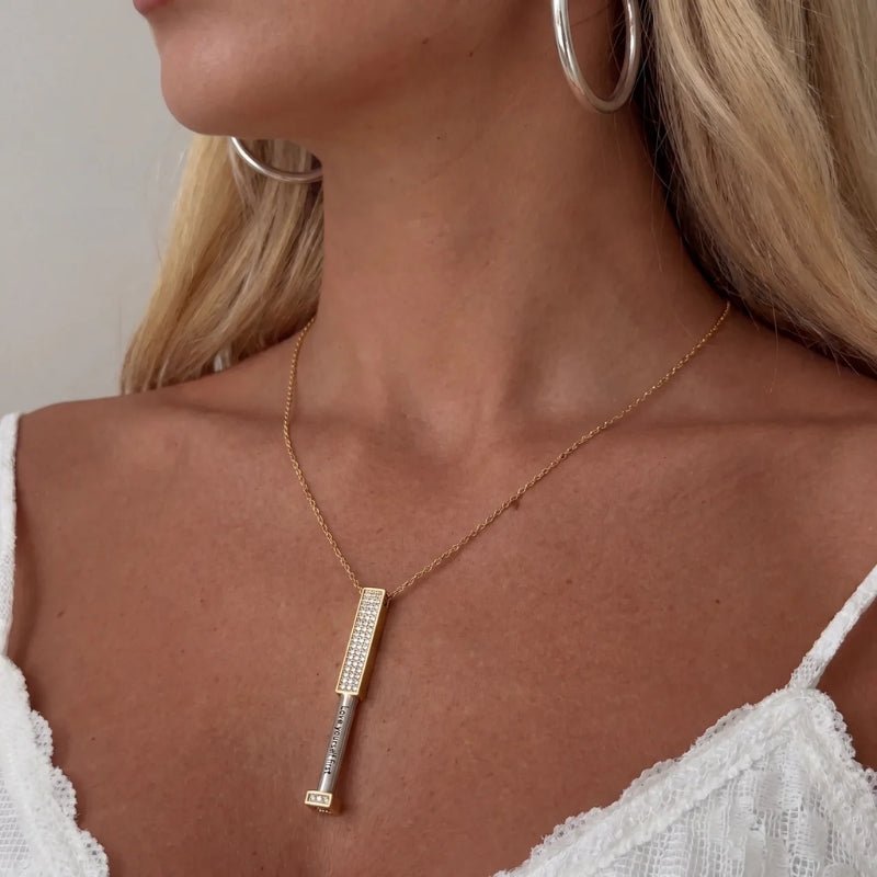 Collar Mensaje Oculto - Barra Grabada Oro