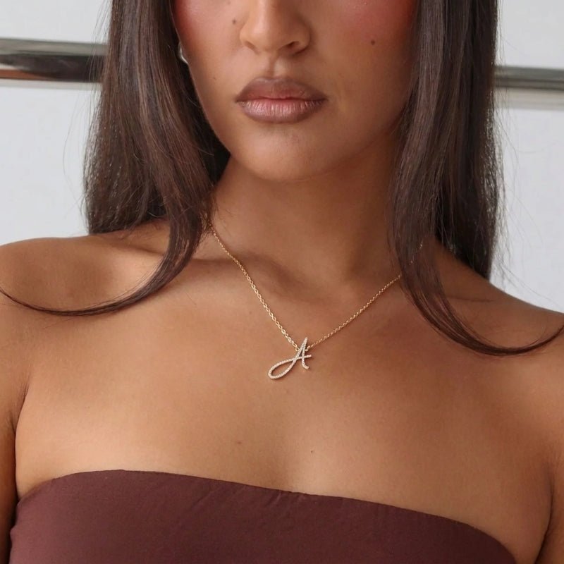 Collar Inicial - Sydney Script Oro