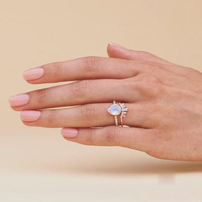 Sovereign Ring & Band Moonela